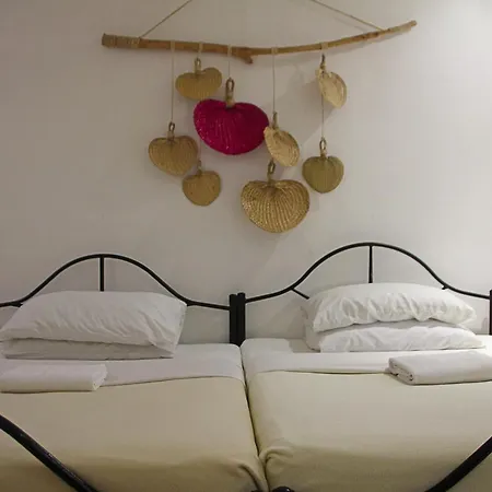 Lazy Dog Bed & Breakfast-3